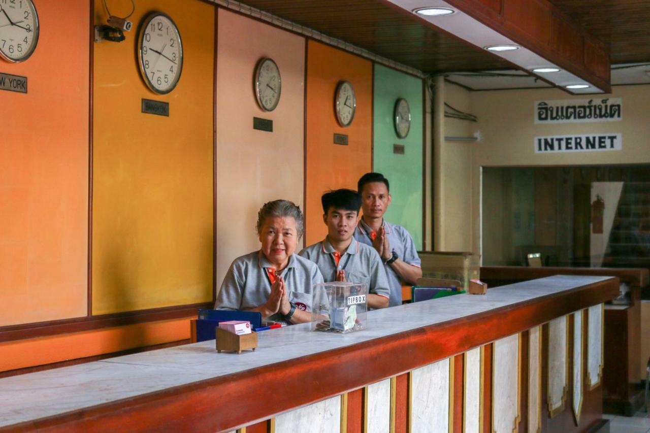Nakornping Hotel Bangkok Bagian luar foto